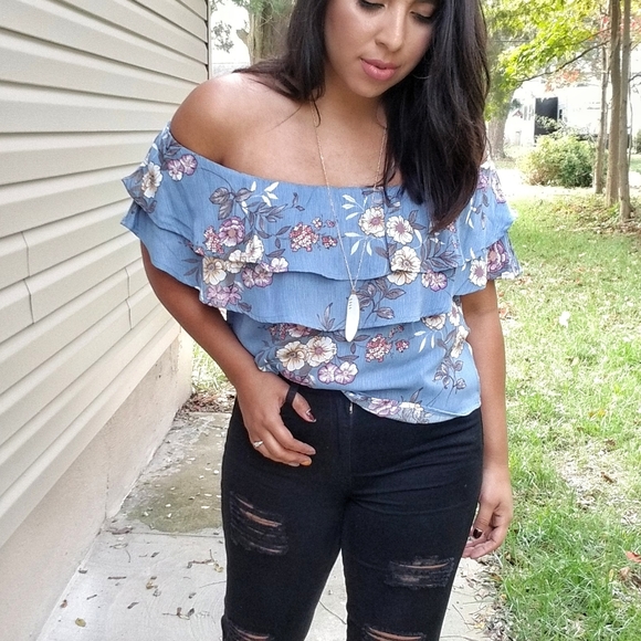 FLASH SALE⚡BLEU FORTRESS RUFFLE FLORAL TOP - Picture 4 of 11